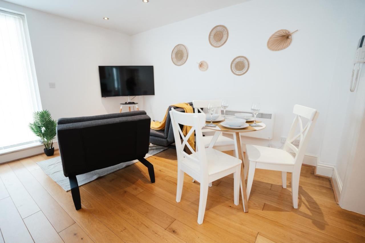 Cozy 1 Bed Apartment In Hackney Londra Exterior foto